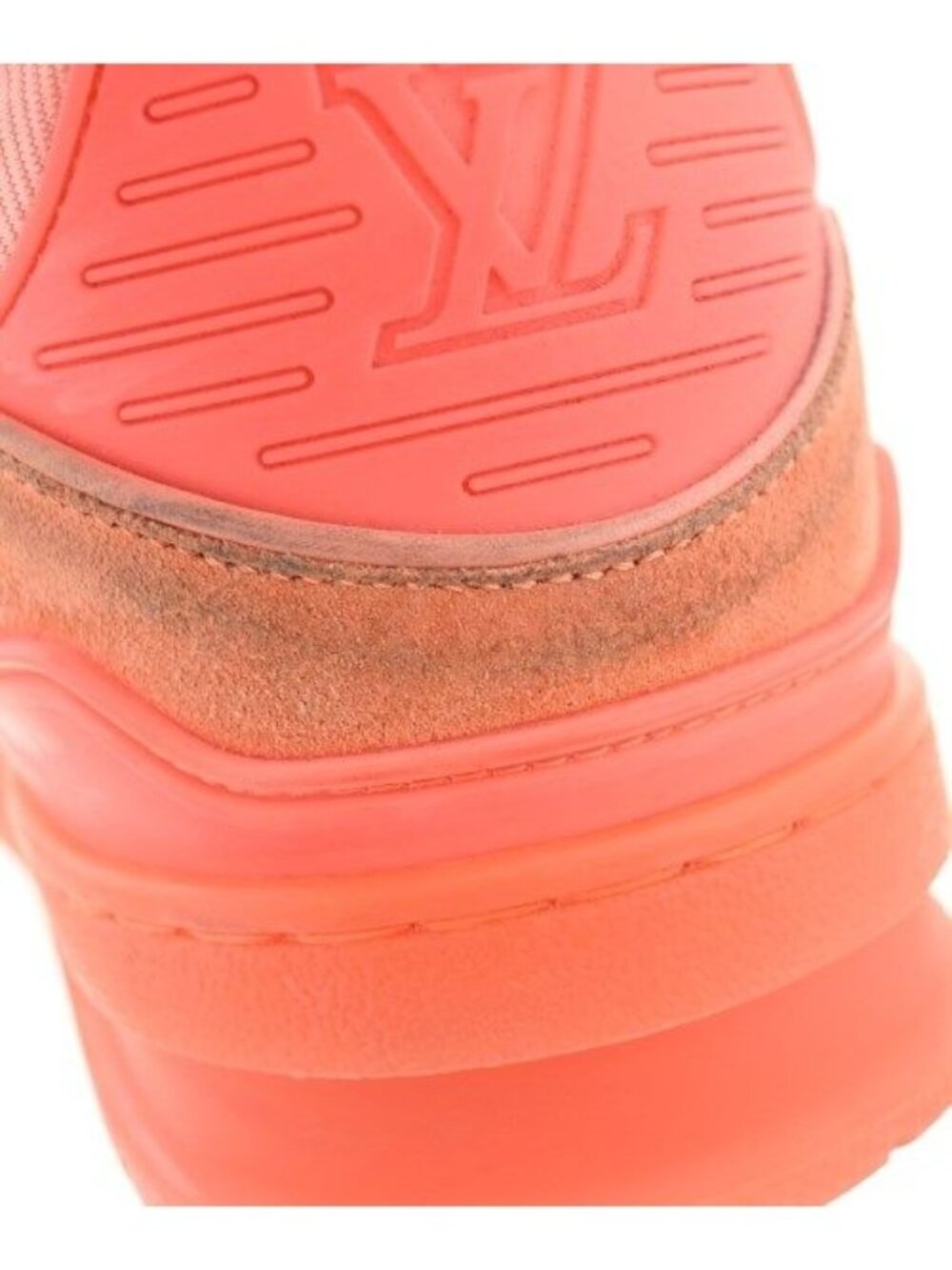 Louis Vuitton Sneakers Pink - Picture 10 of 10